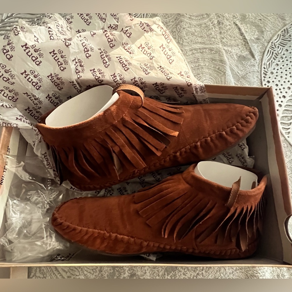 NEW 👢MUDD Moccasins Slip On Zip